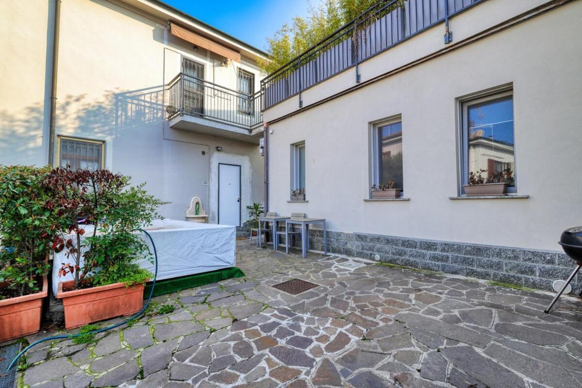 فيلا Jacuzzi & Relax - Casa Indipendente 20Min Da Milano Zelo Buon Persico المظهر الخارجي الصورة
